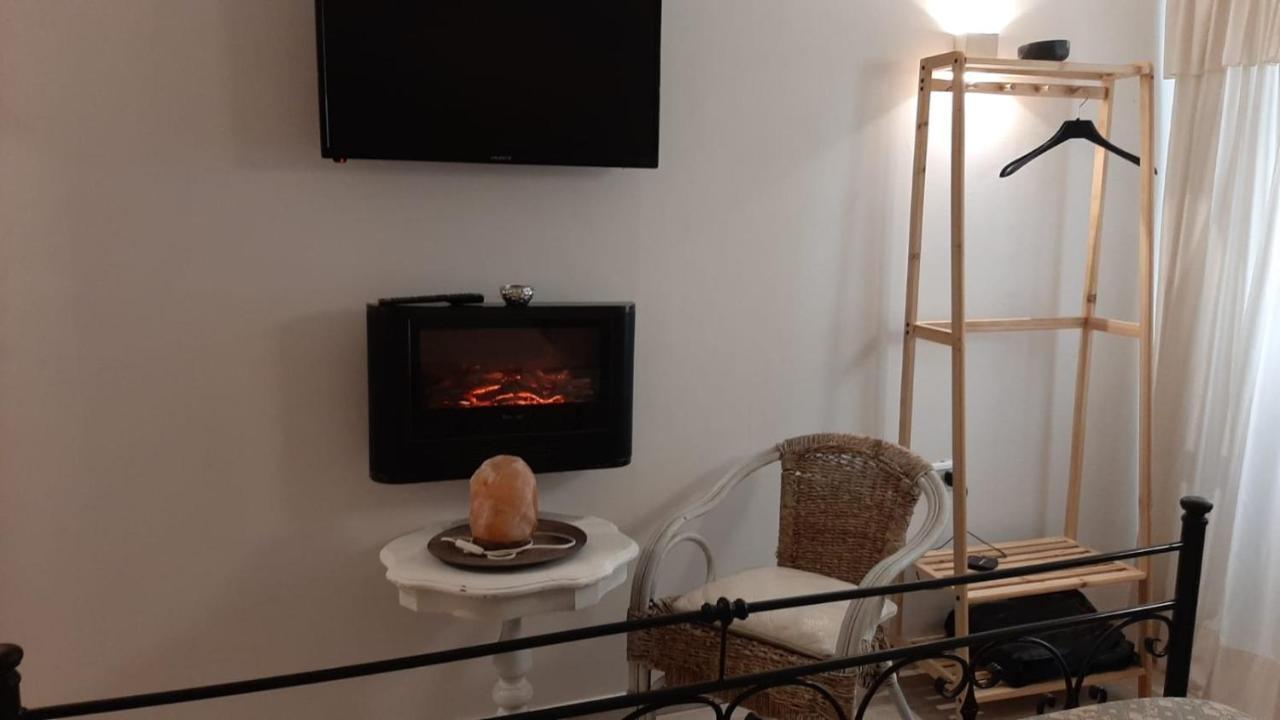 Ferienwohnung La Nicchia Del Borgo Taranto Exterior foto