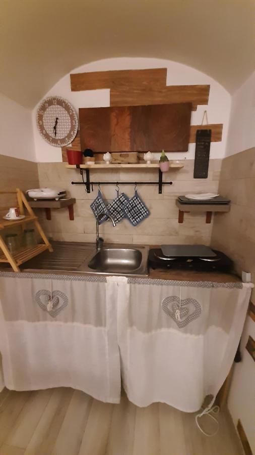 Ferienwohnung La Nicchia Del Borgo Taranto Exterior foto